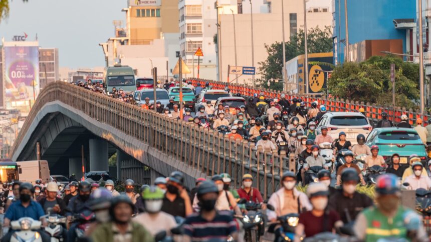 FTSE Russell to Upgrade Vietnam to Emerging Market Status in September 1 108288359 1775610249060 gettyimages 2270095495 hue 5642 4yvqmi0p