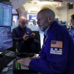 108296433 17769691342026 04 23t145356z 1510574775 rc21vkay9cp8 rtrmadp 0 usa stocks