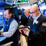 108297656 1777301356480 Traders Photo 20260427 KK PRESS 007