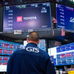 108297662 1777301356481 Traders Photo 20260427 KK PRESS 020