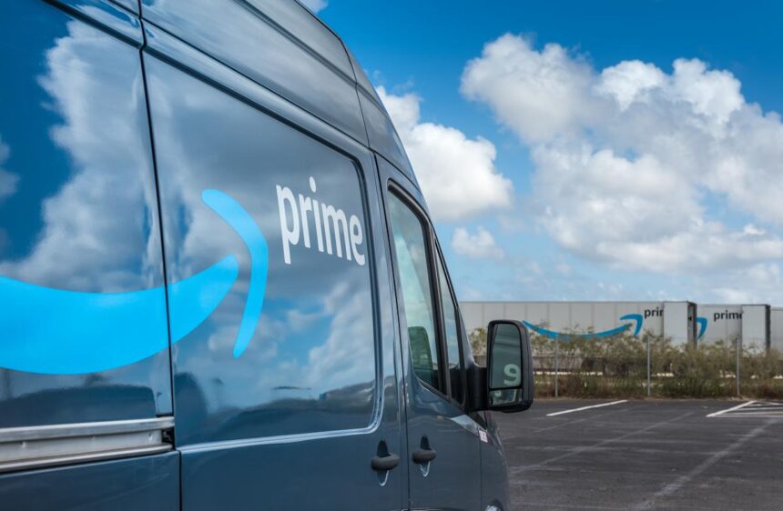 Amazon Reaches New Delivery Agreement with U.S. Postal Service 1 73fd9760 31ef 11f1 b67b 1deea067170a