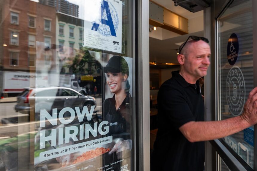 US Labor Market Shows Erratic Job Growth Amid Uncertainty 1 ae573dc0 edb2 11f0 bcba 761949fa9527