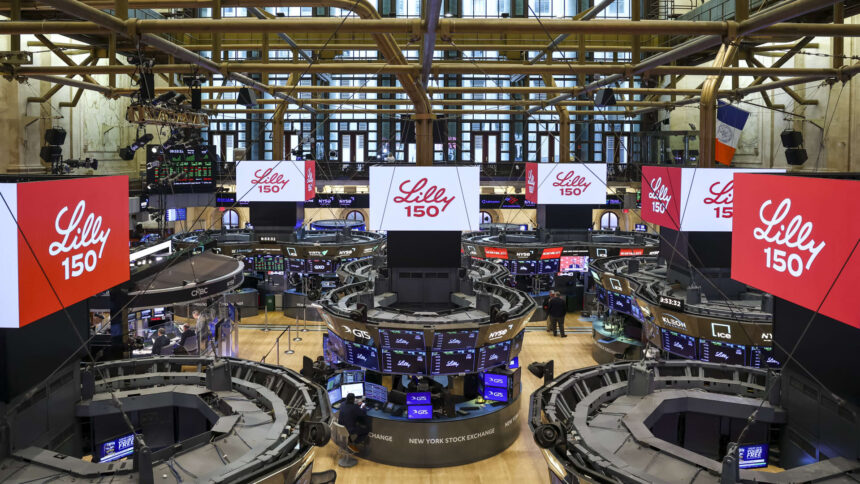 Goldman Sachs Identifies Non-AI Stocks Worth Investing In Amidst Tech Dominance 1 108305005 1778510022012 gettyimages 2275115317 AFP B2HF3YL