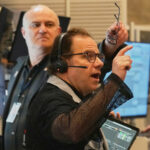 19037953 050426 cc ap trader nyse floor img