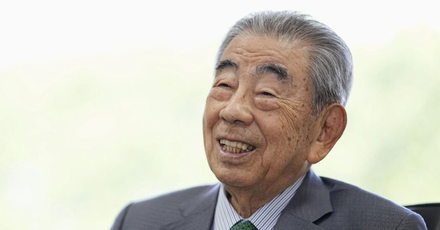 Toshifumi Suzuki, Pioneer of Japan's 7-Eleven, Dies at 93 1 25biz suzuki 7eleven wkpg facebookJumbo