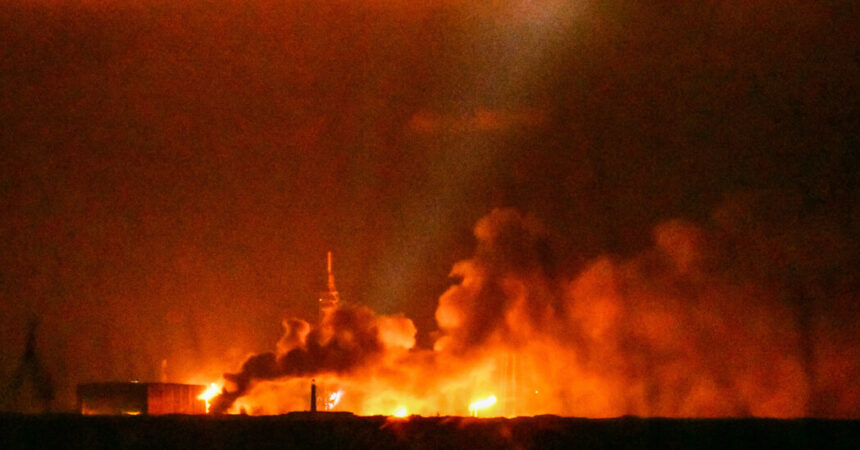 Blue Origin Rocket Explodes on Launchpad During Test in Florida 1 28sci blueorigin top facebookJumbo