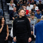 00Biz SpaceX Control 1 cwjt facebookJumbo